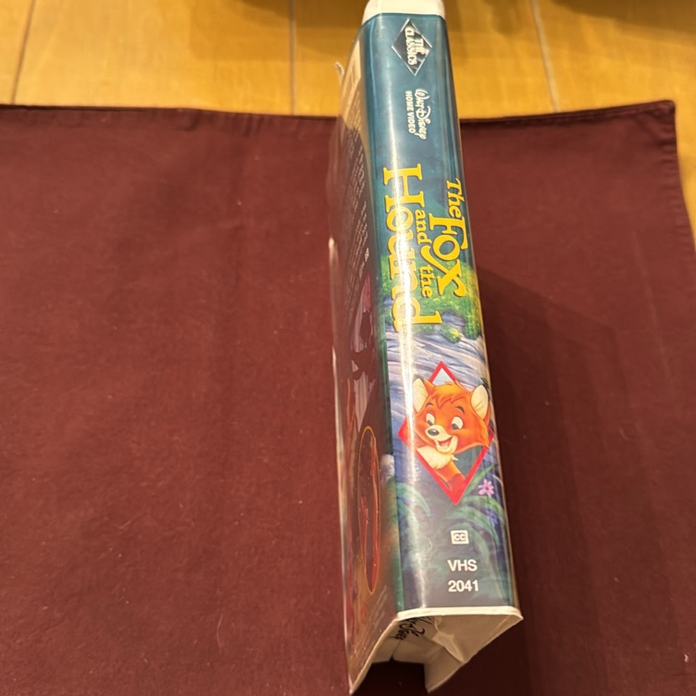 Disney Black Diamond VHS : A Walt Disney Classic: The Fox and the Hound - Picture 3 of 4